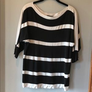 Black and shiny silver striped top with 3/4 sleeve